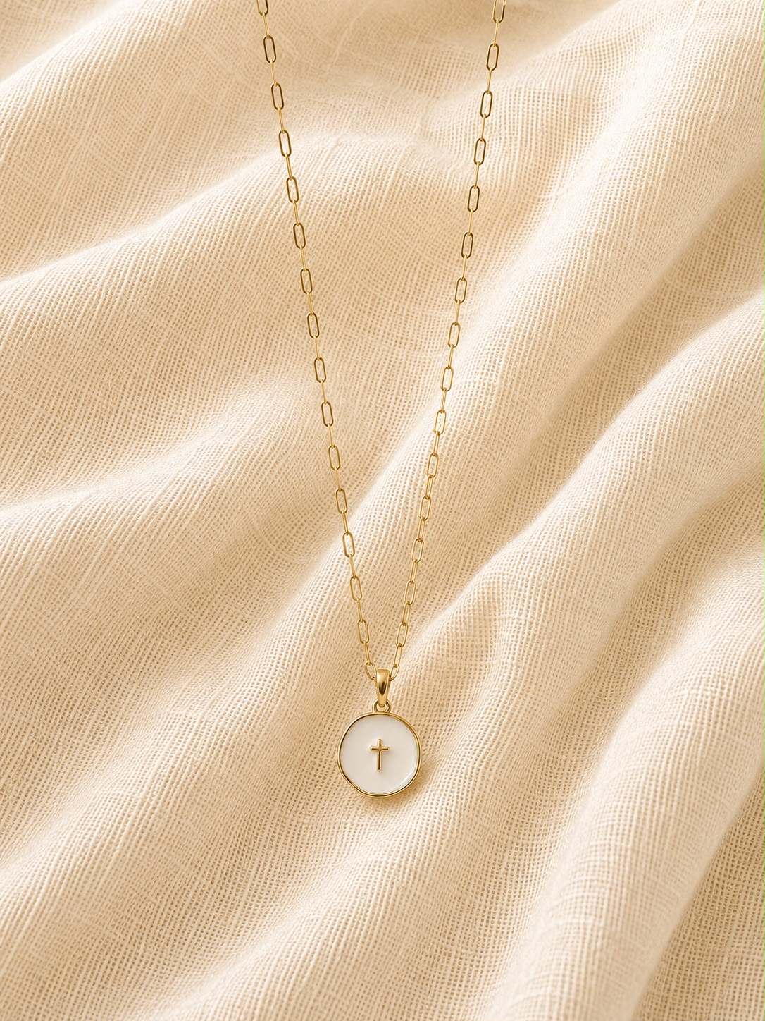 Collar Blanco Cruz