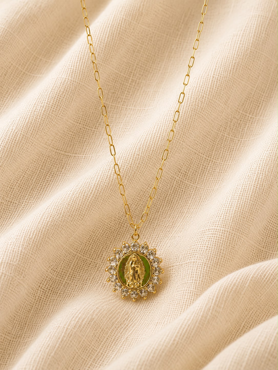 Collar Virgen María