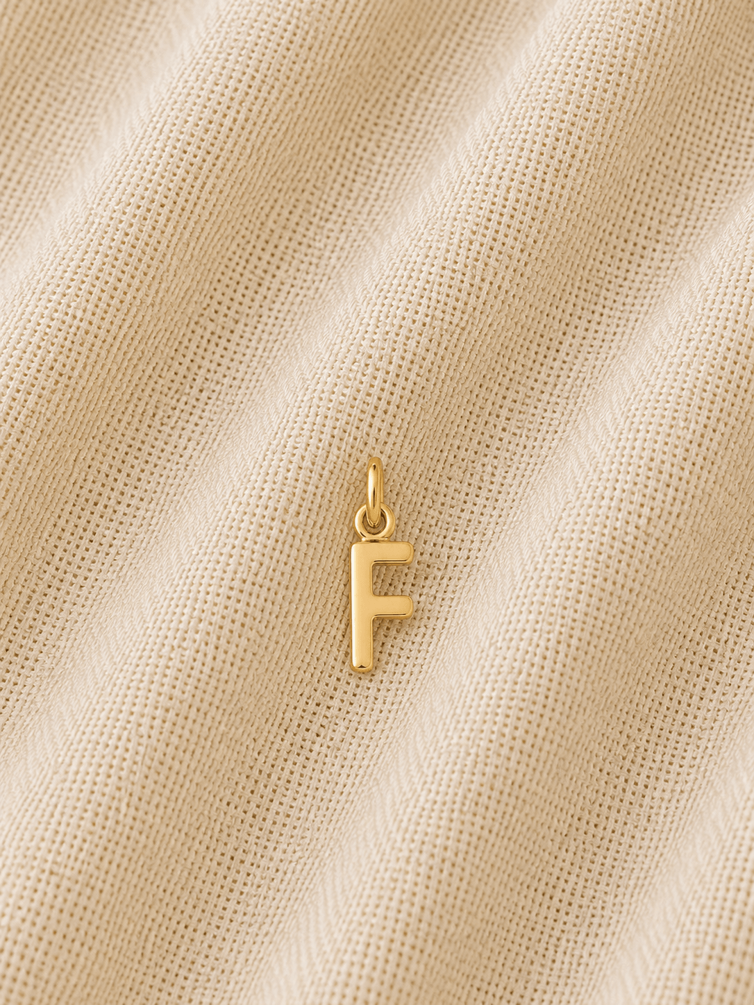 Dije Letra F
