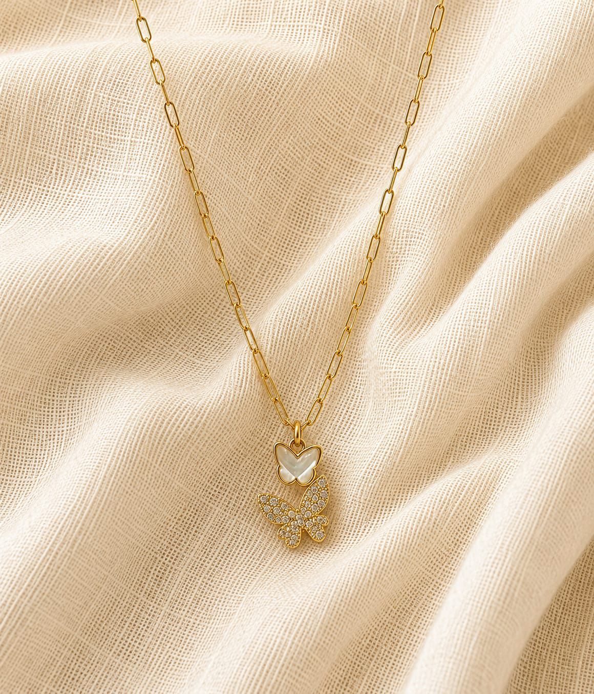 Collar Doble Mariposa